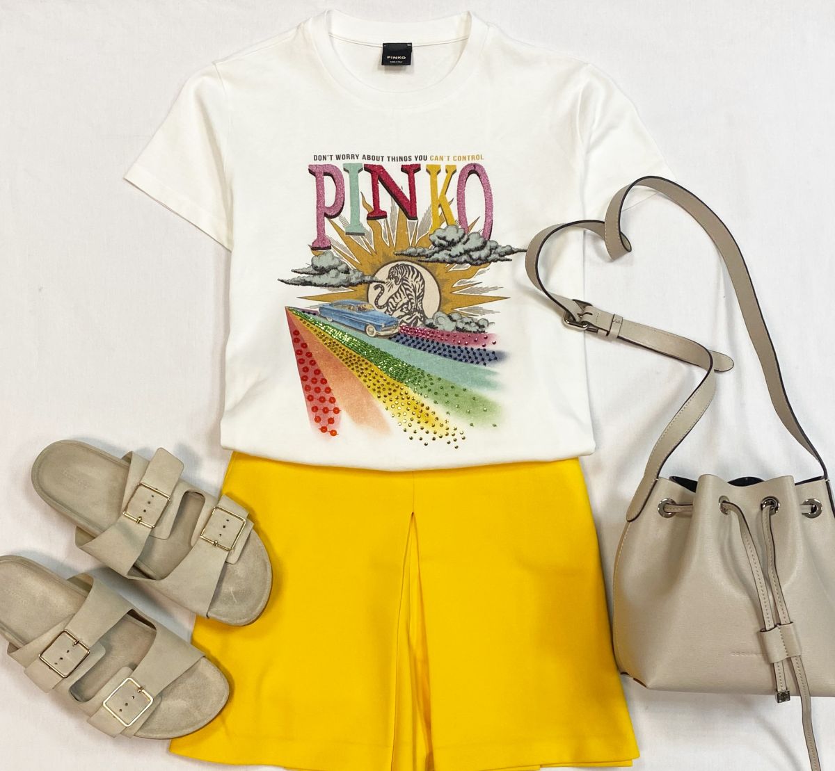 Футболка Pinko размер XS цена 3 077 руб
Шорты Emilio Pucci размер 44 цена 4 616 руб
Сабо 12 Storeez размер 41 цена 6 154 руб
Сумка Coccinelli 