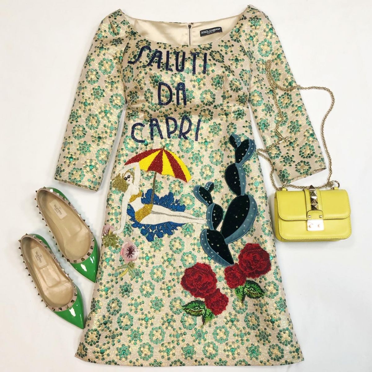 Платье/бисер/ пайетки/ вышивка/люрекс/ Dolce Gabbana размер 40 цена 38 463 рубБалетки Valentino размер 37 цена 12 308 рубСумка Valentino