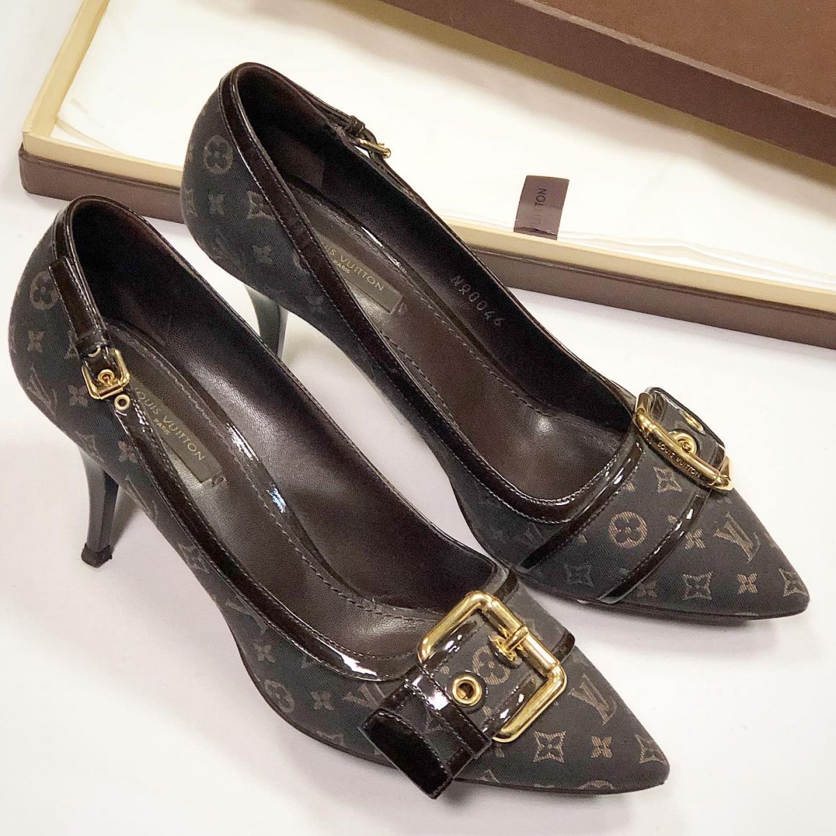 Туфли Louis Vuitton  размер 37.5 цена 7 693 руб