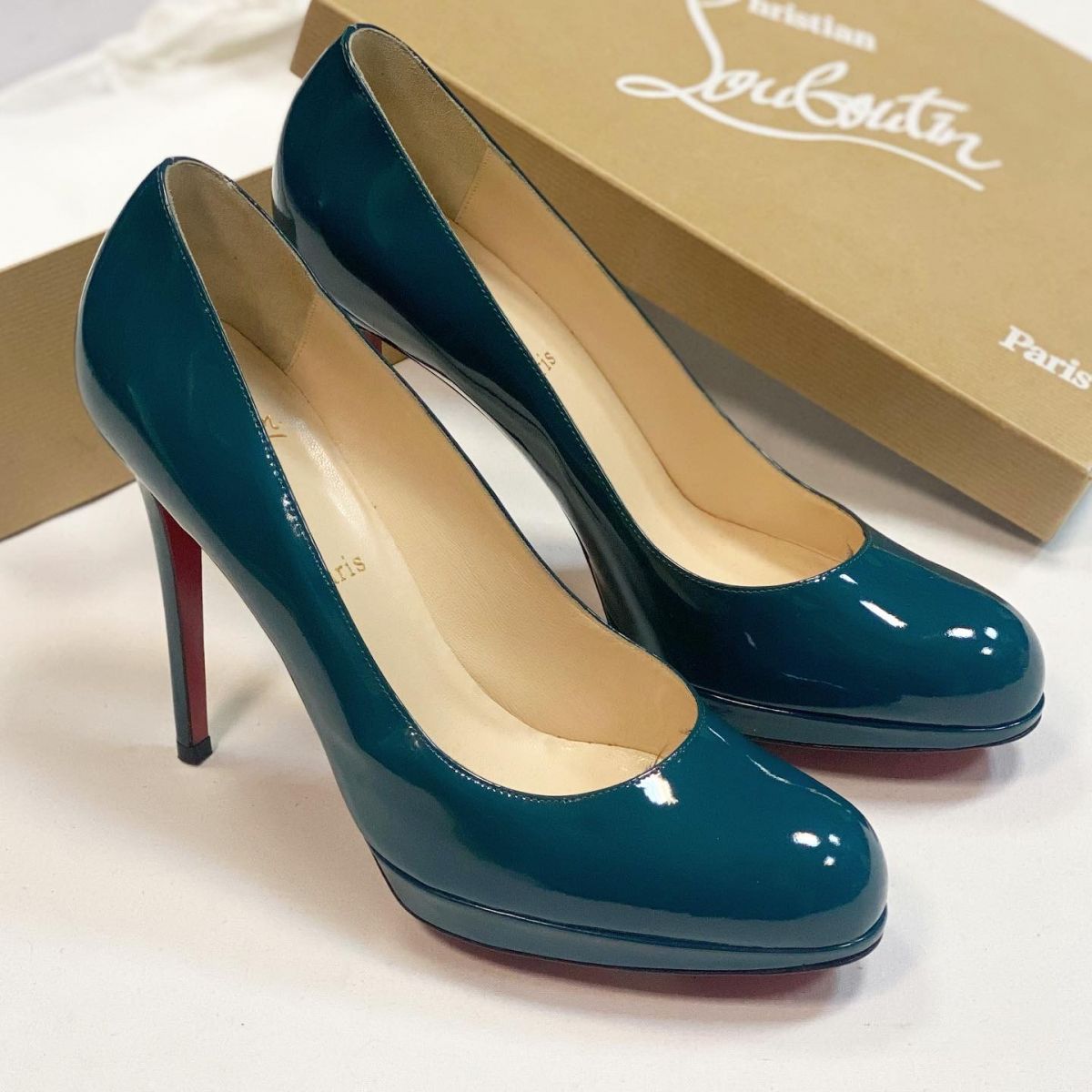 Туфли Louboutin размер 42 цена 23 078 руб 