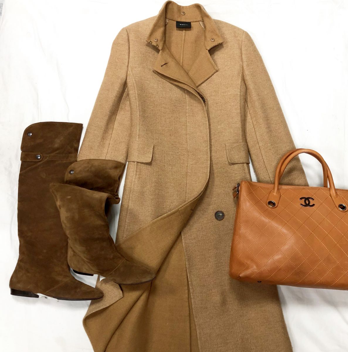 РАСПРОДАЖА! Пальто AKRIS размер S цена 3 131 руб Ботфорты ETRO размер 37 цена 3 131 руб Сумка Chanel