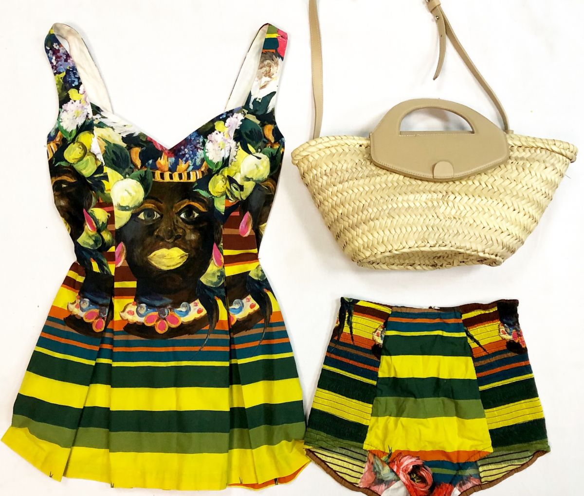 Костюм Dolce Gabbana размер 40 цена 23 078 руб Сумка