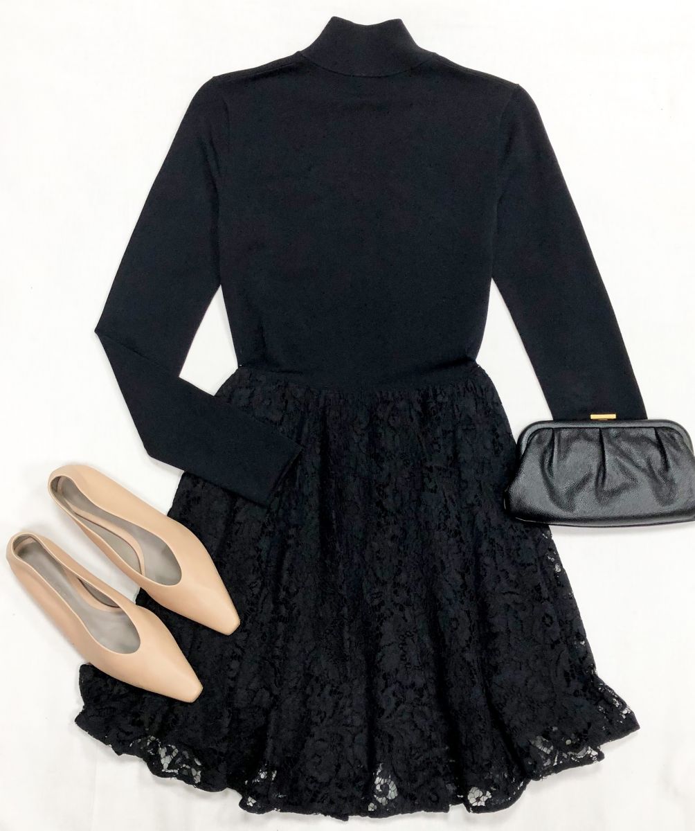 Платье / ажур/ Valentino размер 42 цена 31 310 руб
Балетки Bottega Veneta размер 37 цена 23 483 руб
Клатч Bottega Veneta