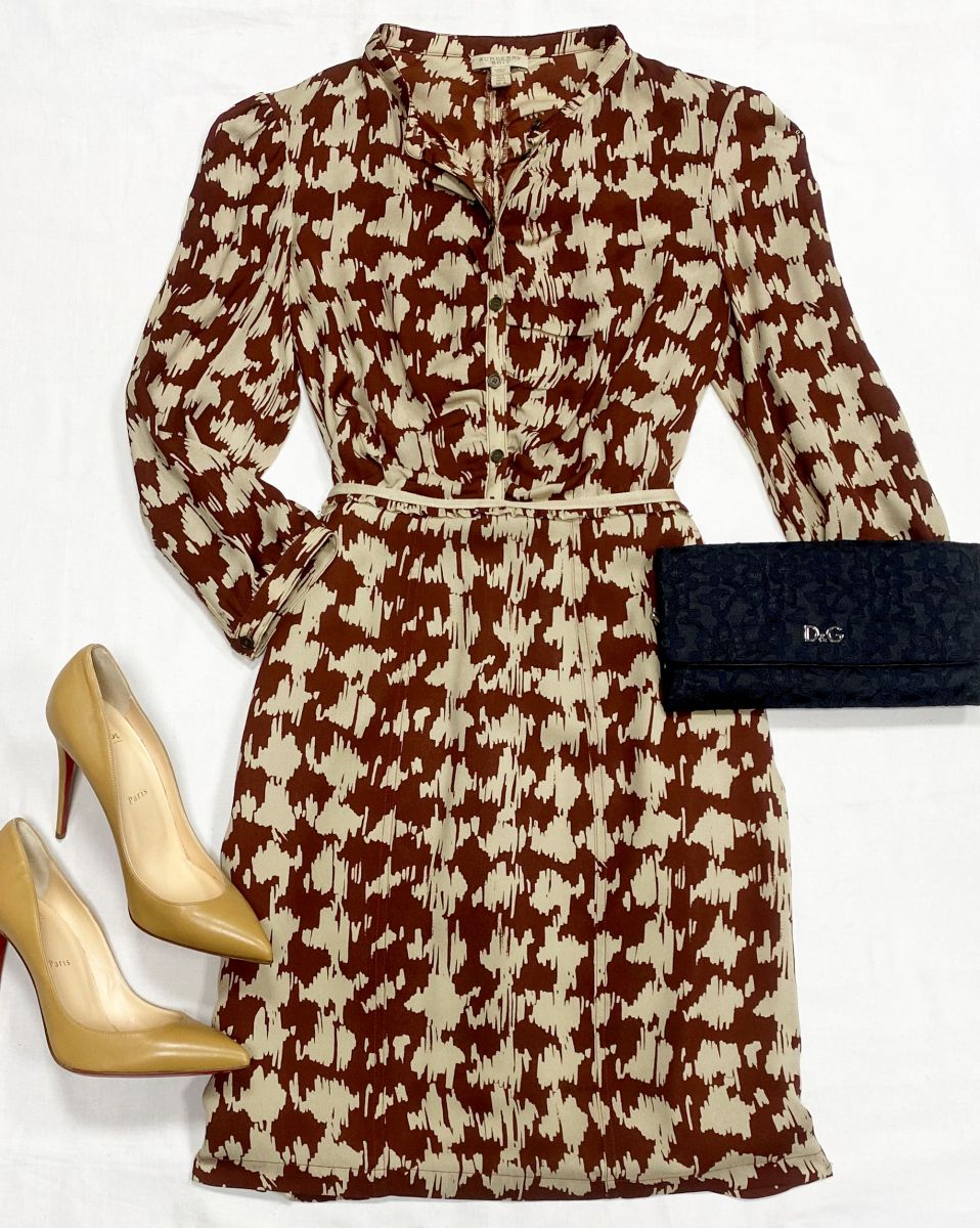 Платье Burberry размер 42 цена 10 959 руб
Туфли Louboutin размер 40 цена 23 483 руб
Сумочка Dolce Gabbana 