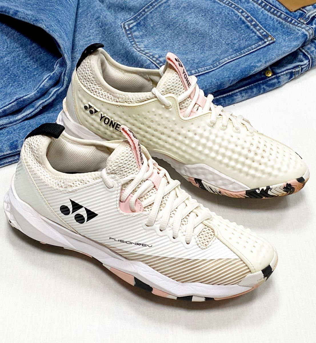 Кроссовки Yonex размер 40 цена 4 697 руб
