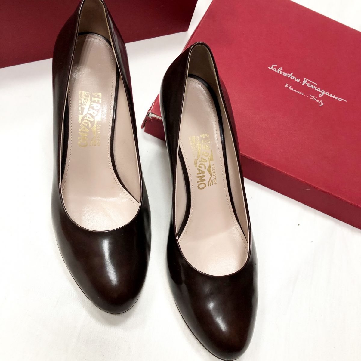 Туфли FERRAGAMO размер 40 цена 4 687 руб