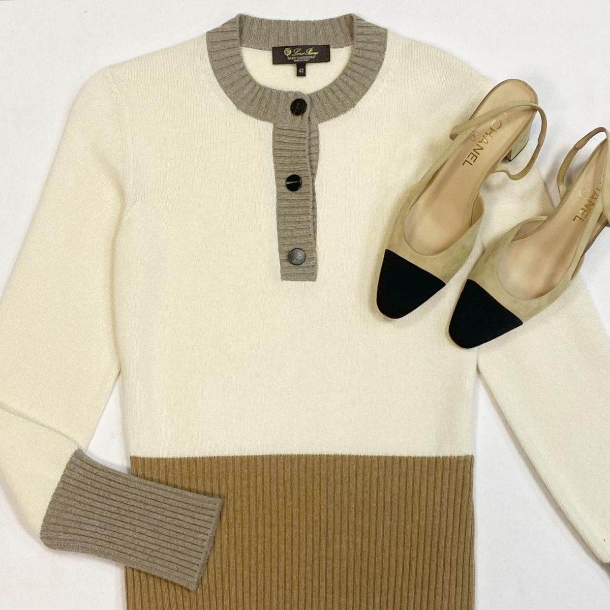 Кофта/кашемир/ Loro Piana раз42 цена 46 155 рубТуфли Chanel размер 39.5 цена 61 540 руб