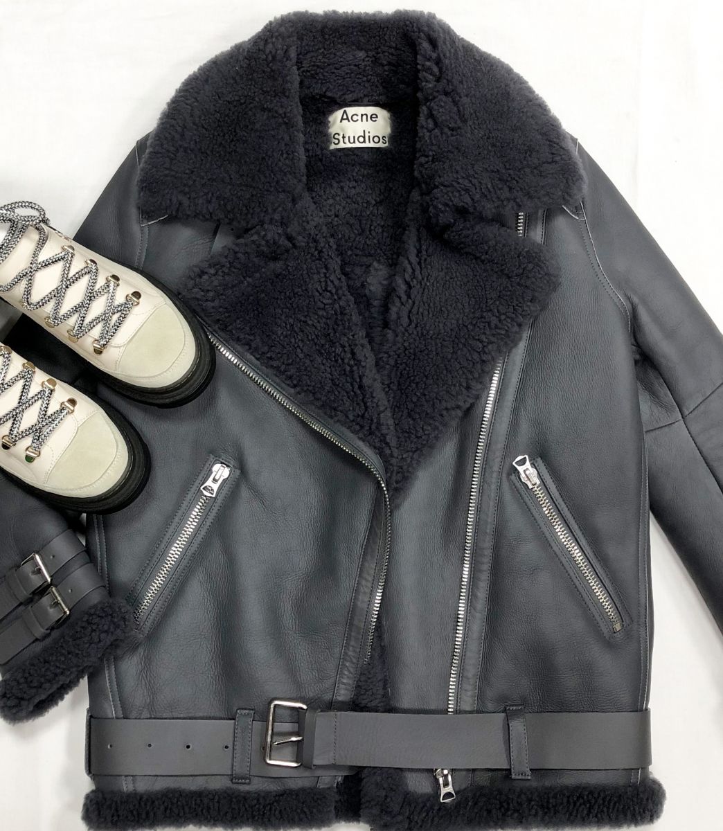 Дублёнка Acne Studios размер 32 цена 86 103 руб
Ботинки Chanel размер 49 цена 125 240 руб