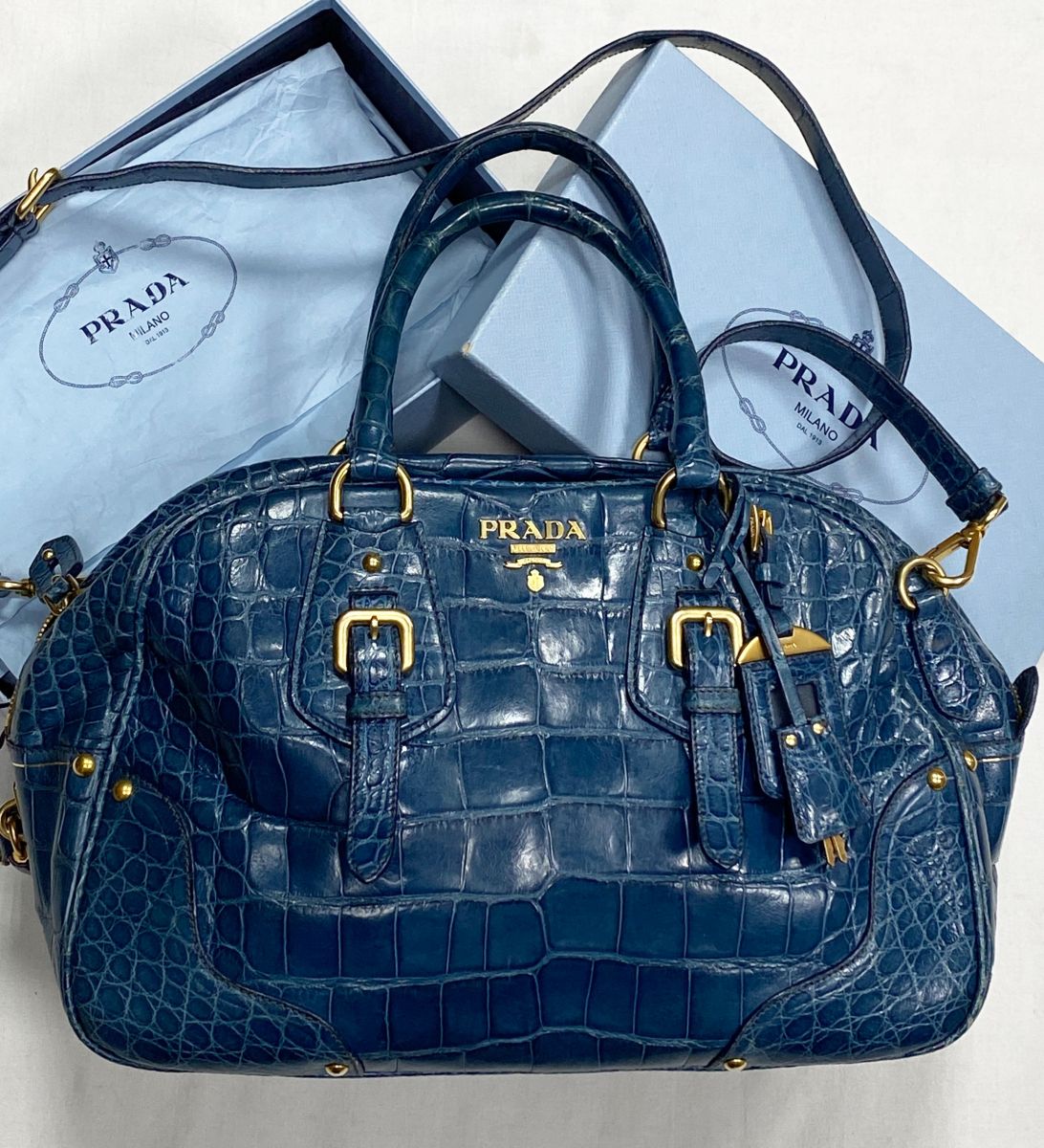 Сумка / крокодил/ Prada размер 35/22 цена 117 413 руб