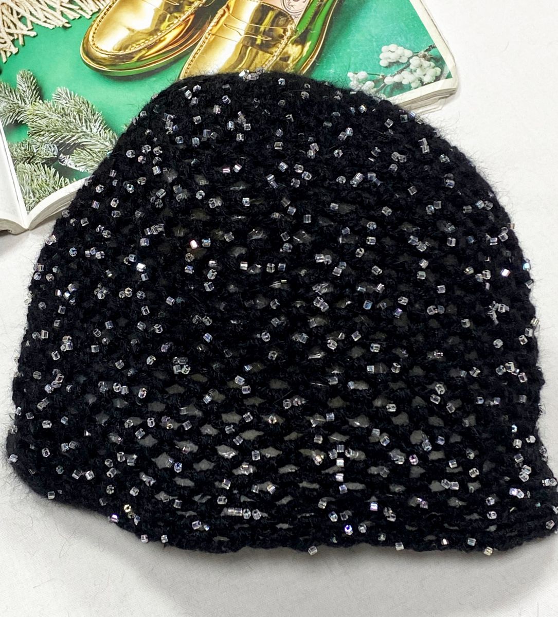 Шапка / бисер / Issey Miyake цена 4 697 руб

