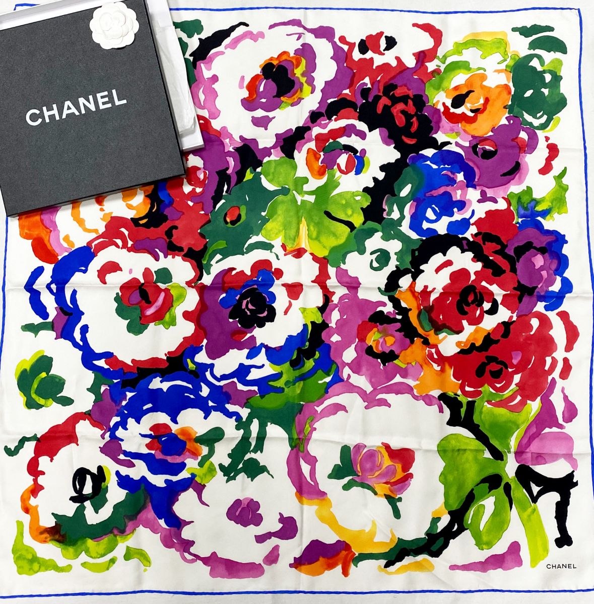 Платок / шелк / Chanel размер 90/90 цена 23 483 руб