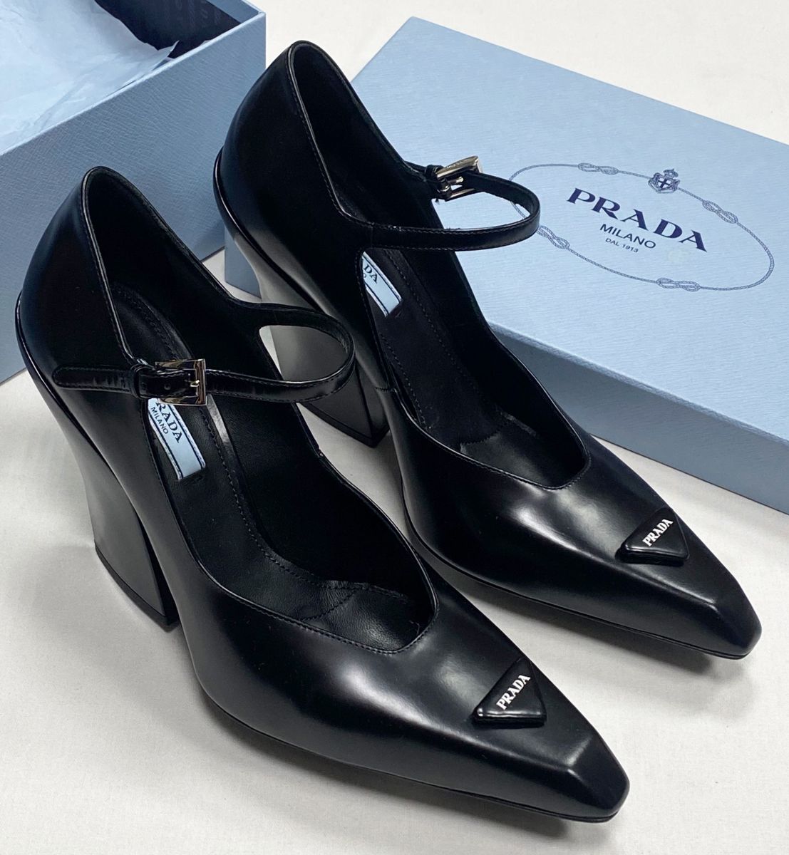 Туфли Prada размер 38 цена 46 965 руб
