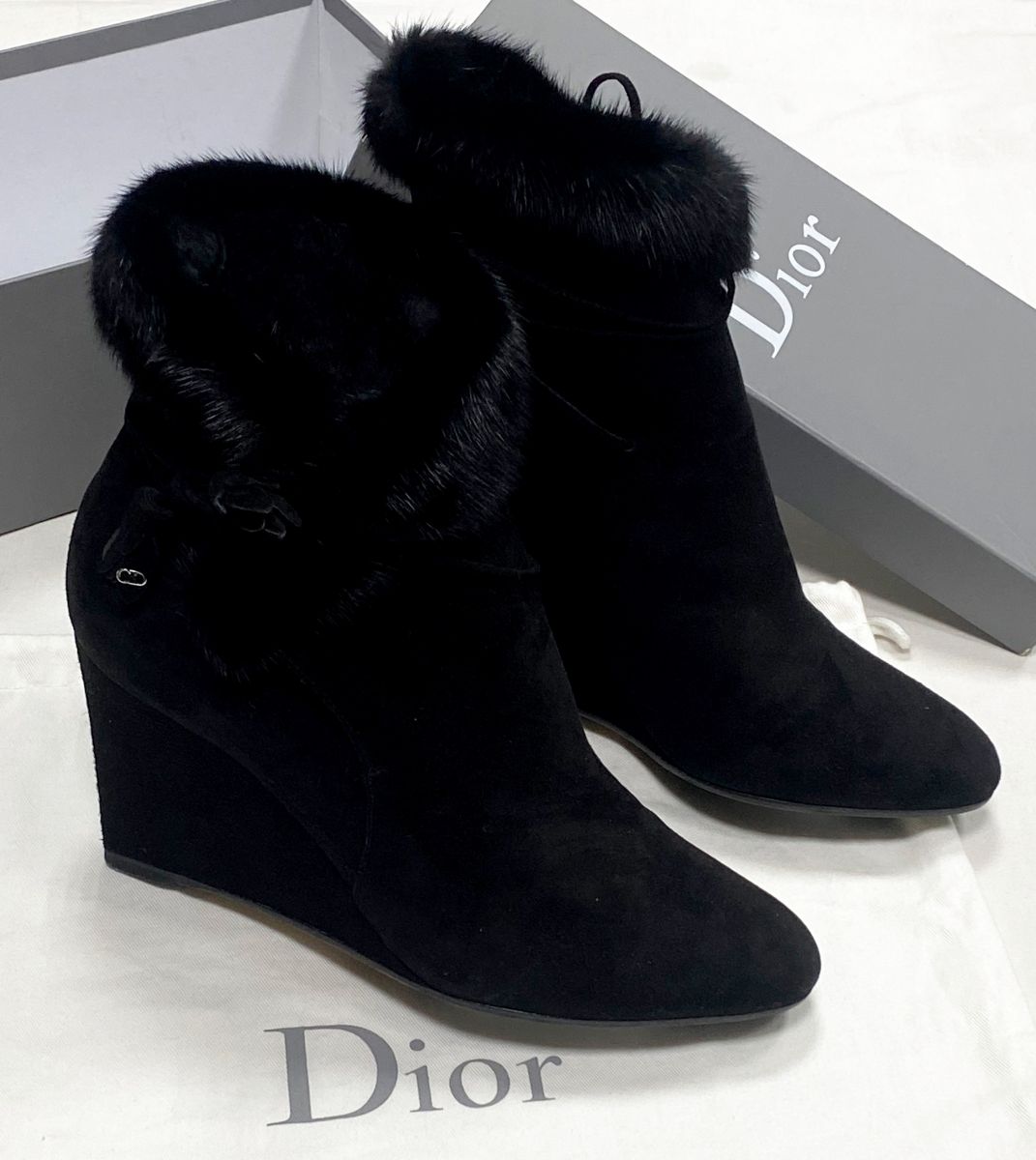 Ботильоны / на меху/ Christian Dior размер 39 цена 15 655 руб
