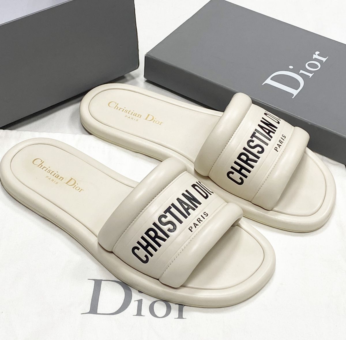 Сабо Christian Dior размер 39 цена 46 965 руб
