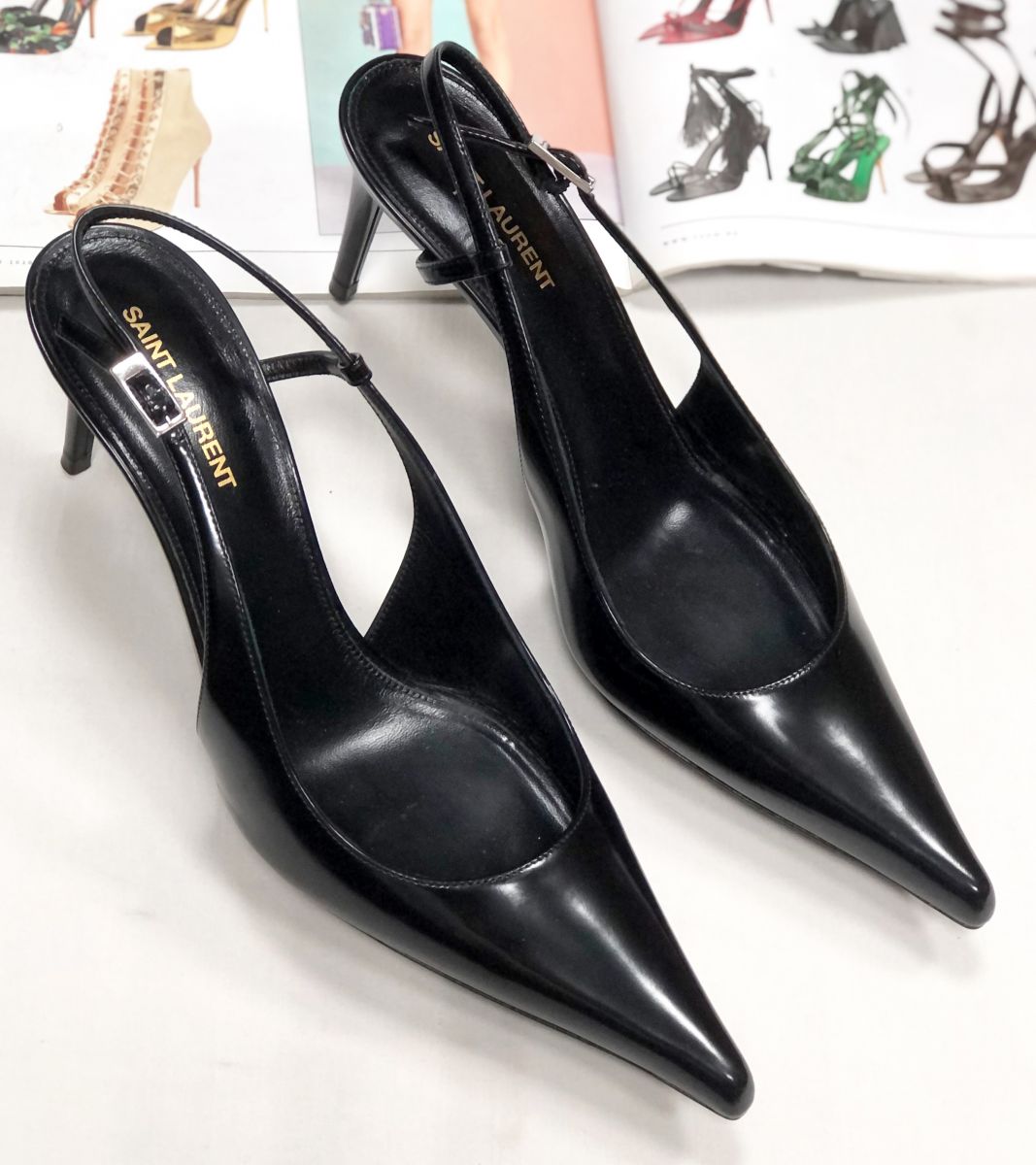 Босоножки Saint Laurent размер 41 цена 62 620 руб
