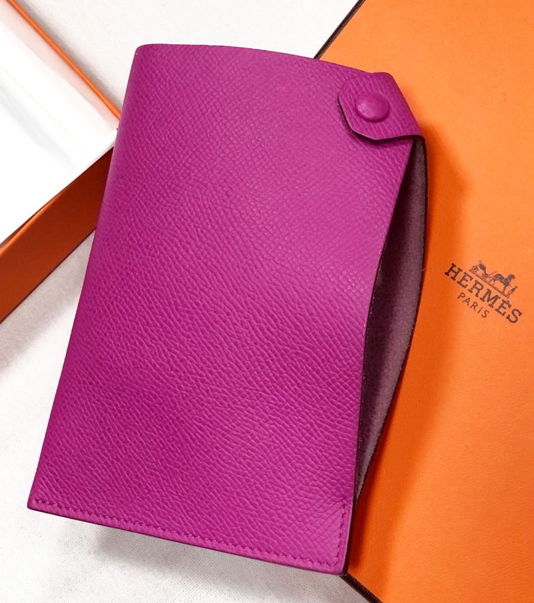 Обложка Hermes цена 25 048 руб