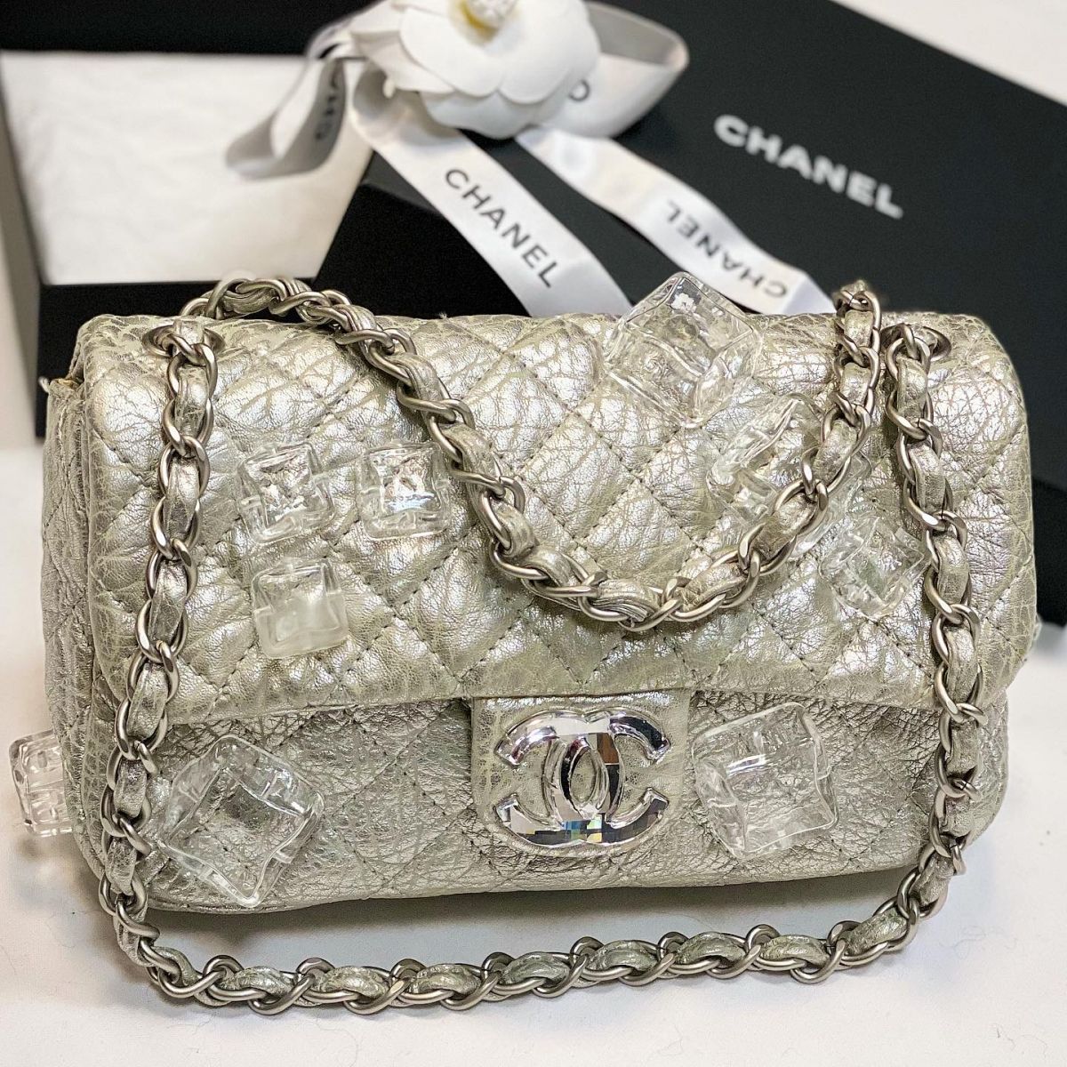 Сумка CHANEL  размер 25/15 цена 230 775 руб