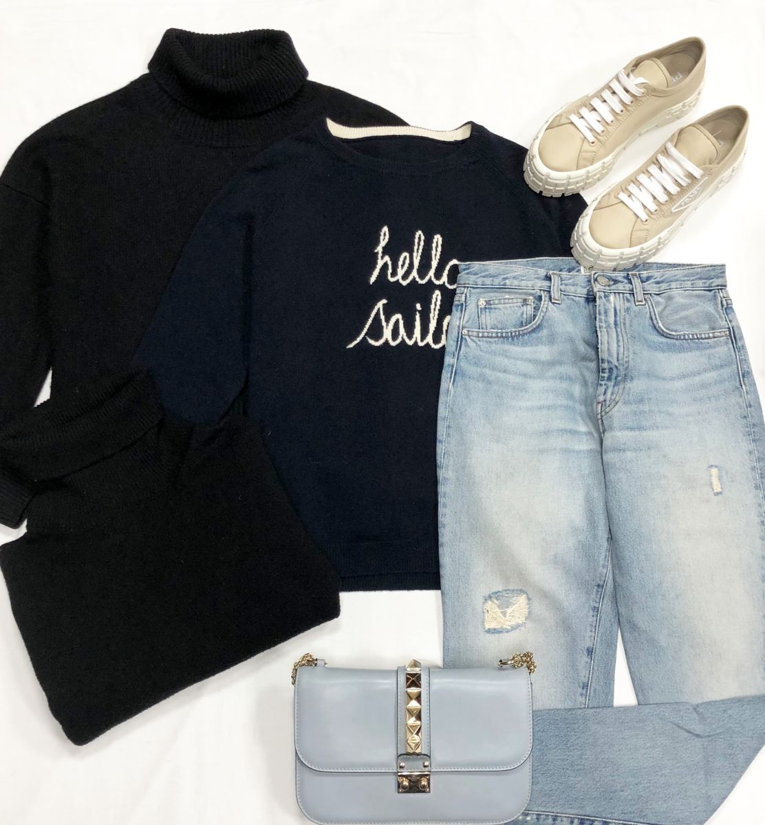 Джинсы Toteme размер 26 цена 9 393 руб
Свитер 12 Storeez / Gran Sasso размер S цена от 7 828 руб до 9 393 руб
Кофта размер M цена 12 524 руб
Кеды Prada размер 40 цена 39 138 руб
Сумка Valentino