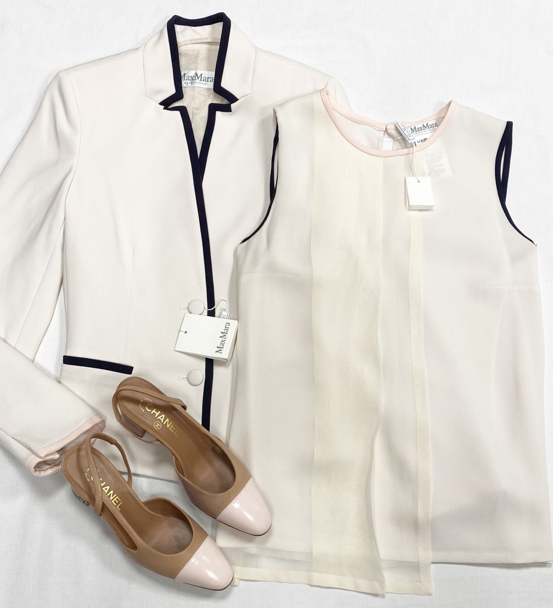 Жакет + Топ Max Mara размер 38 цена 31 310 руб
Туфли Chanel размер 39.5 цена 93 930 руб