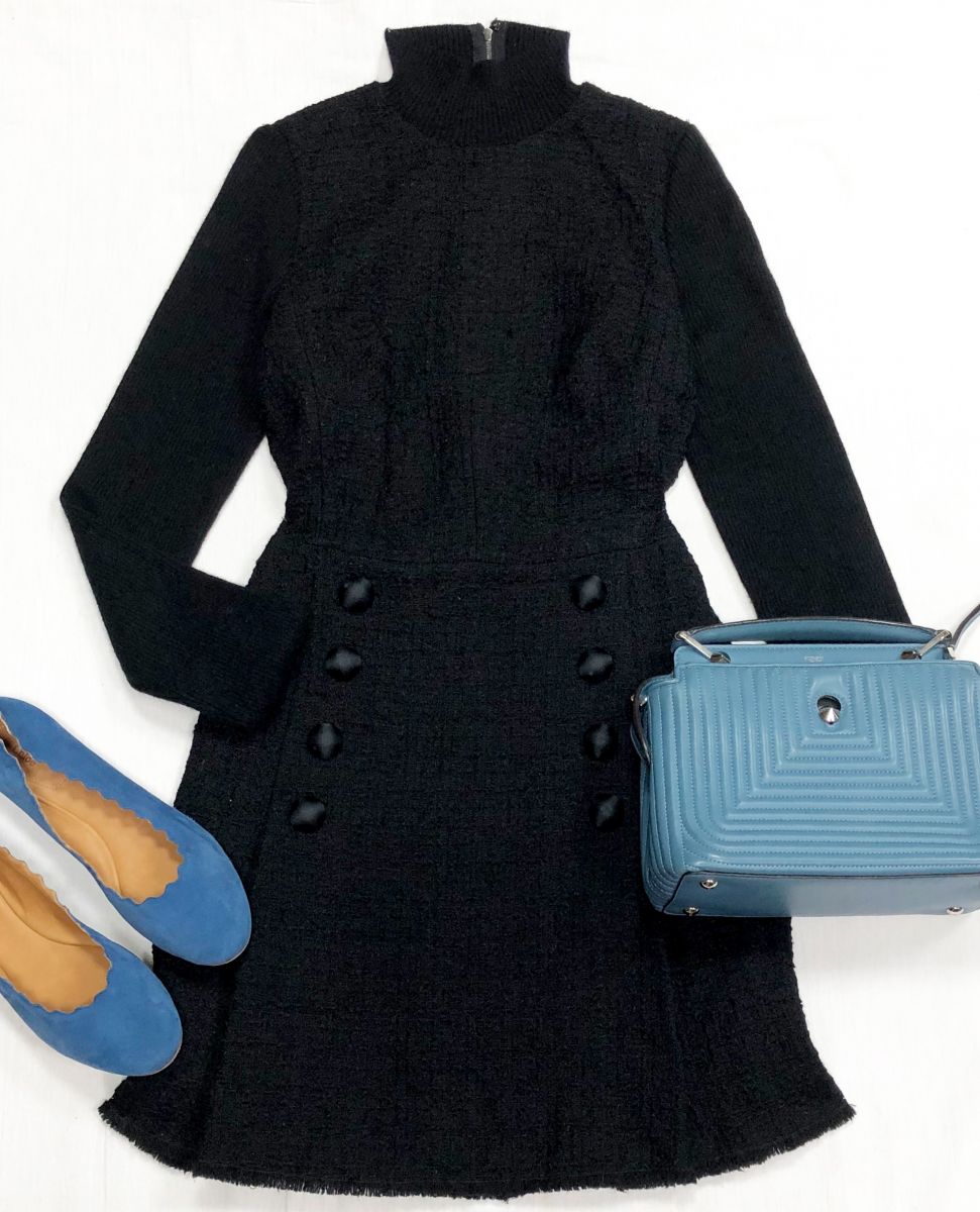 Платье Dolce Gabbana размер 42 цена 23 483 руб
Балетки Chloe размер 40 цена 15 655 руб
Сумка Fendi