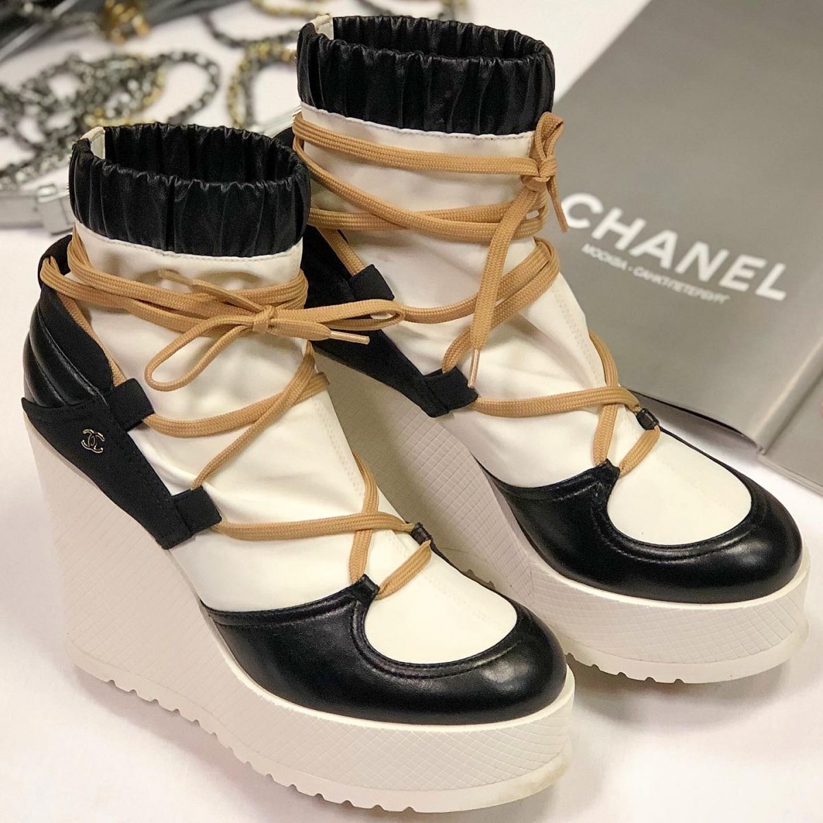 Ботильоны Chanel  размер 40 цена 30 770 руб