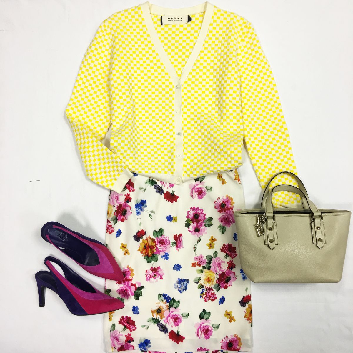Кофта Marni размер 40 цена 7 693 рубЮбка / шёлк / Dolce Gabbana  размер 40 / 42 / цена 7 693 руб Туфли Hermès  размер 39.5 цена 30 770 руб Сумка Gucci 