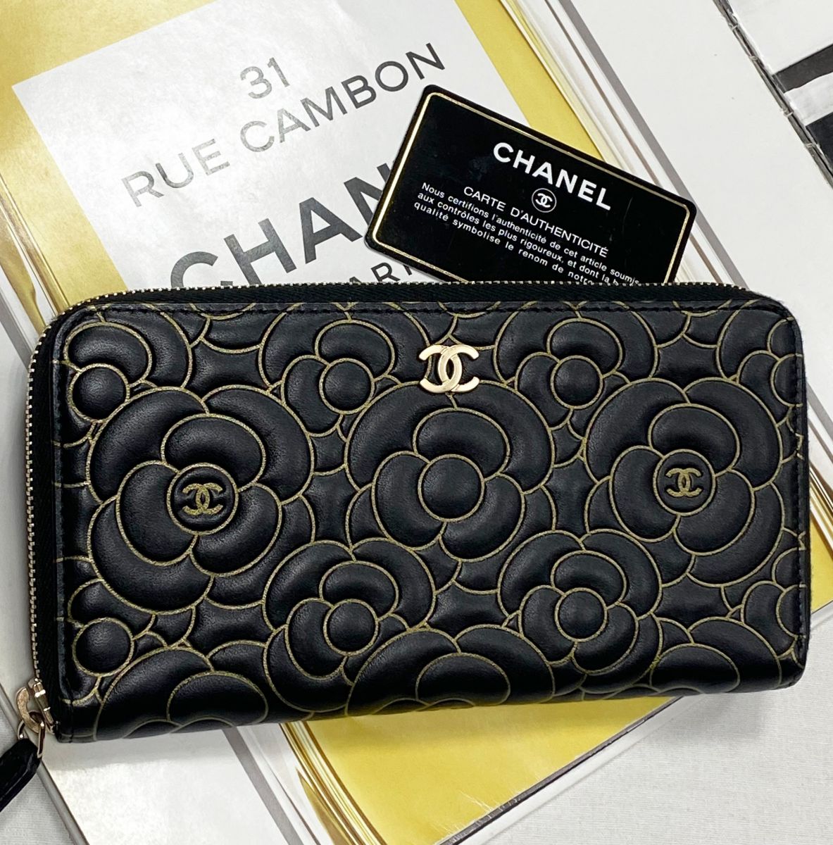 Кошелек Chanel цена 46 965 руб/ карточка/ 



