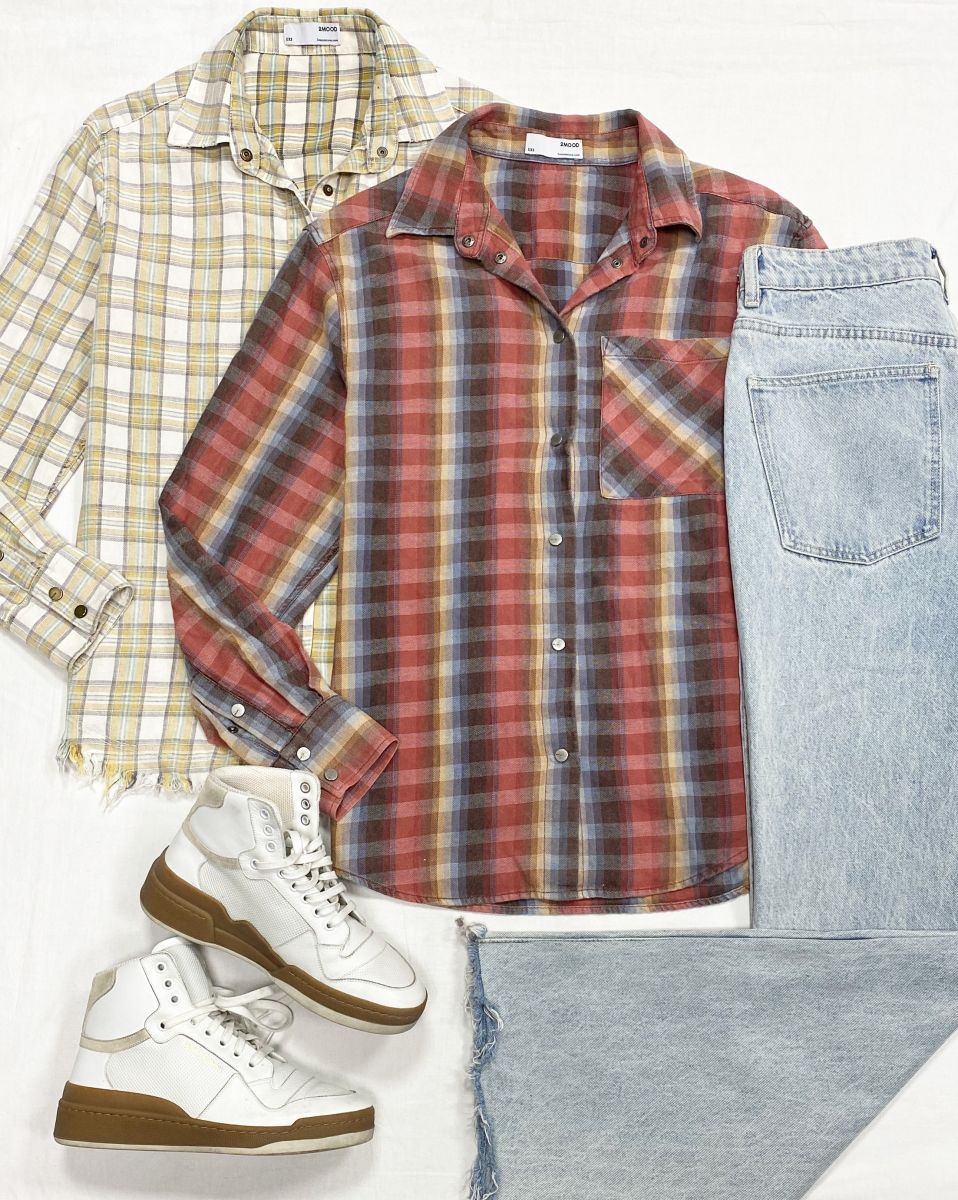 Рубашки 2 Mood размер XXS цена по 3 131 руб
Джинсы 2 Mood размер 42 цена 4 697 руб
Кеды Saint Laurent размер 37 цена 23 483 руб