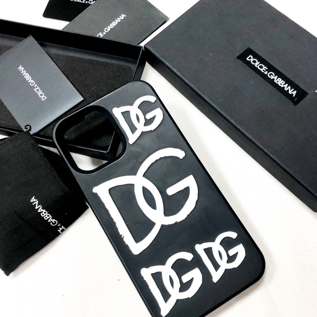 Кардиган FABIANA FILIPPI размер 40/XS цена 18 786 руб Сапоги Valentino размер 39 цена 46 965 руб Сумка BOTTEGA VENETA