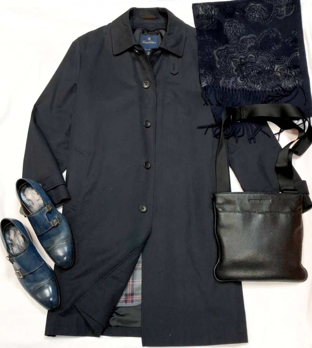 #Mechtamen
Плащ Brooks Brothers 1818 размер 42 цена 9 231 руб 
Туфли Santoni размер 6 цена 15 385 руб 
Сумка Armani