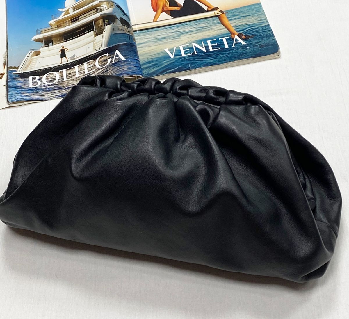 Клатч Bottega Veneta размер 36/20 цена 78 275 руб
