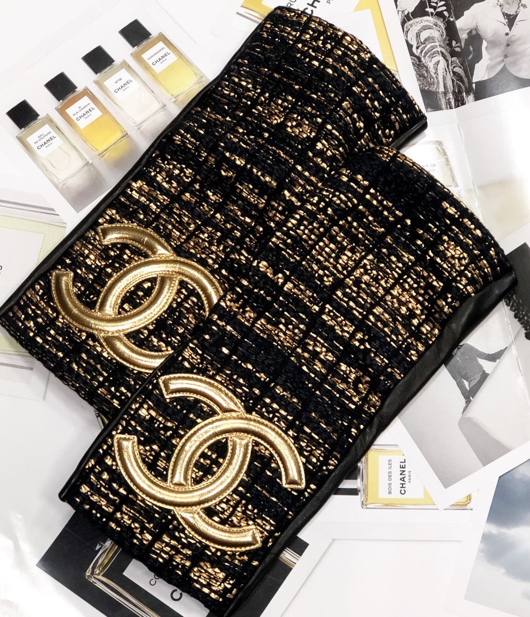 Митенки Chanel цена 46 965 руб


