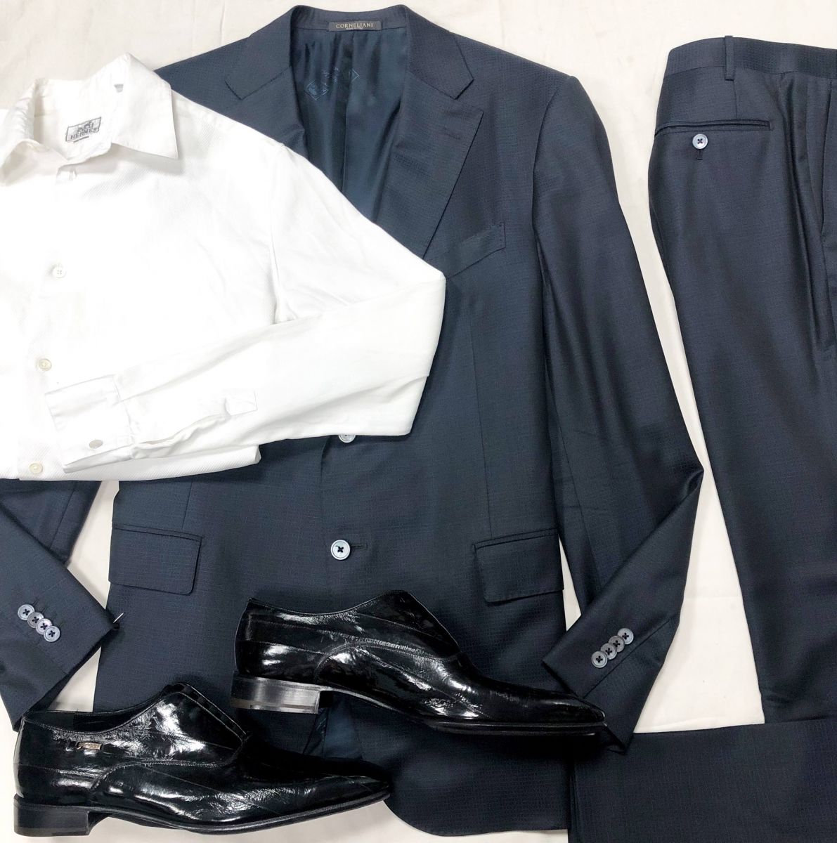 #Mechtamen Костюм CORNELIANI размер 58 цена 23 483 руб Рубашка Hermes размер 15/38 цена 15 655 руб Туфли ZILLI размер 45 цена 23 483 руб /новые/