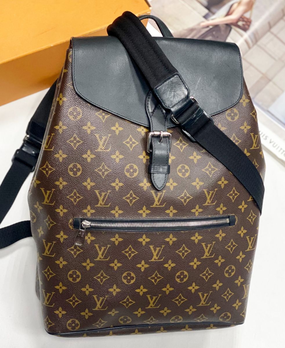 Рюкзак Louis Vuitton размер 30/45 цена 156 550 руб
