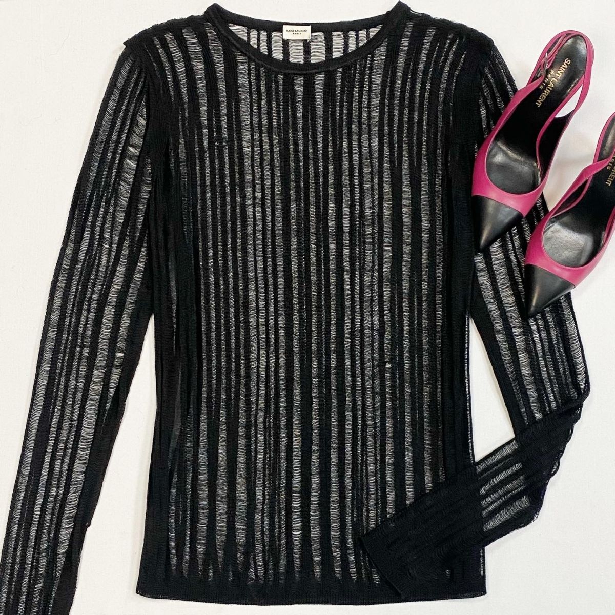 Кофта Saint Laurent размер 38 цена 23 068 рубТуфли Saint Laurent размер 36.5 цена 15 385 руб
