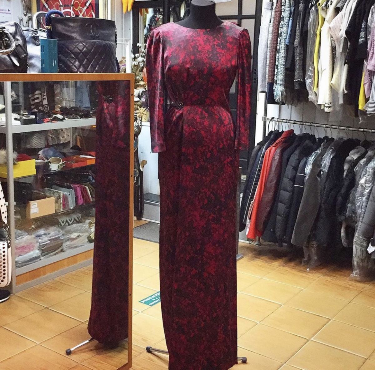 Платье / шёлк / отделка камни / Carolina Herrera размер 44 цена 18 463 руб