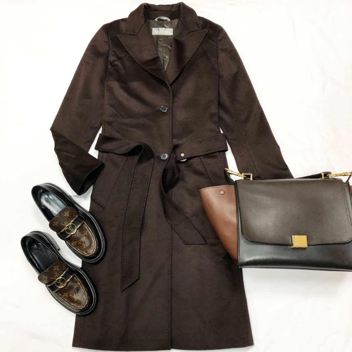 Пальто Max Mara размер 36/40 цена 23 078 руб Лоферы Louis Vuitton размер 41 цена 53 847 руб Сумка Celine