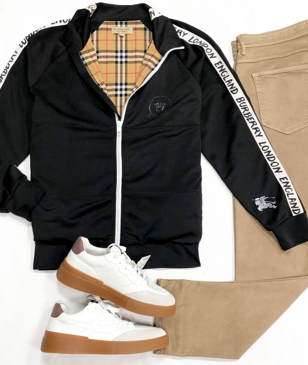 #mechtamen Толстовка Burberry размер L цена 7 828 руб
Джинсы Replay размер 34/32 цена 6 262 руб
Кеды Ash размер 43 цена 9 393 руб