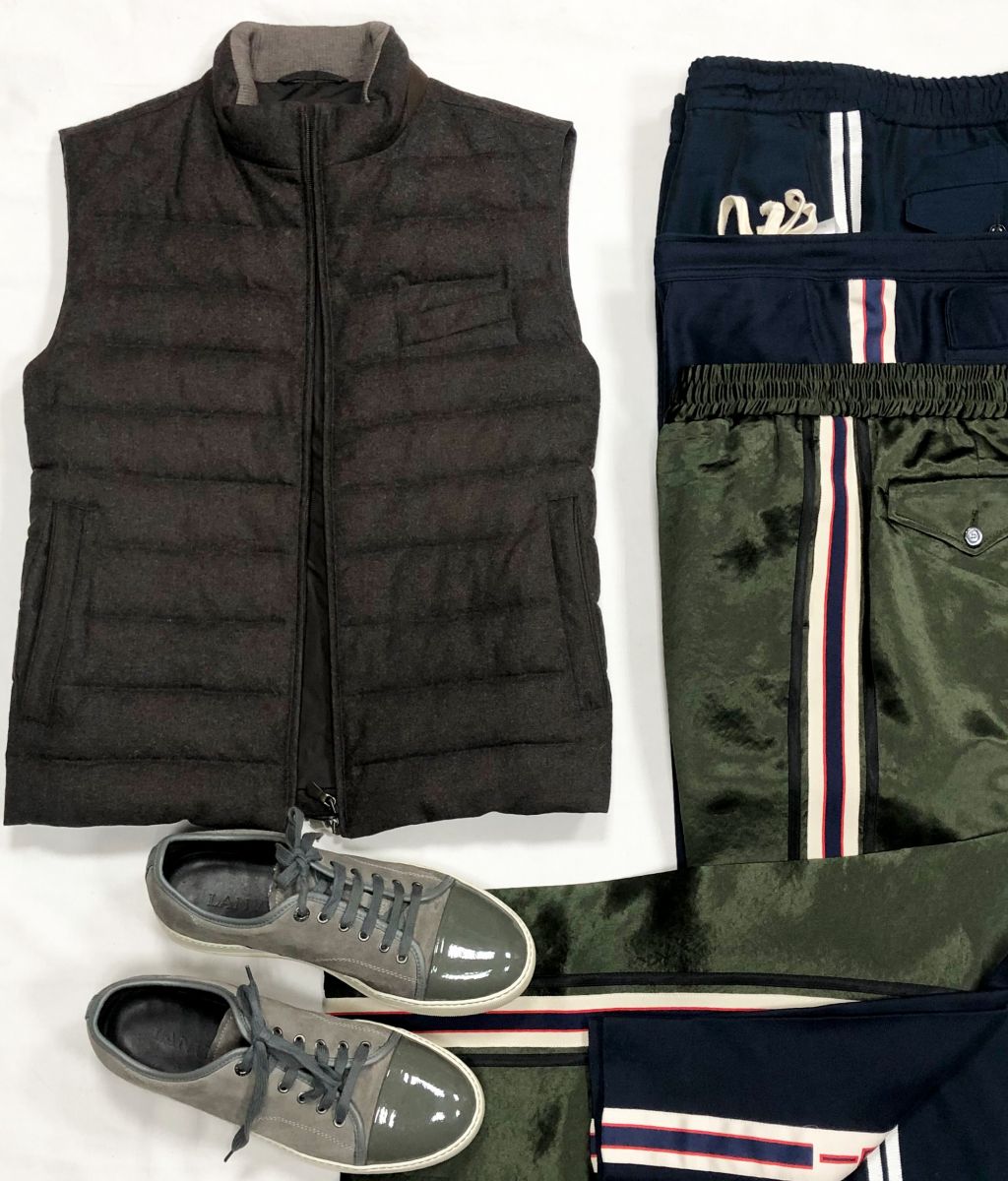 #mechtamen Жилет размер 54 цена 23 483 руб
Брюки Gucci размер 54/56 цена по 15 655 руб
Кеды Lanvin размер 42 цена 9 393 руб