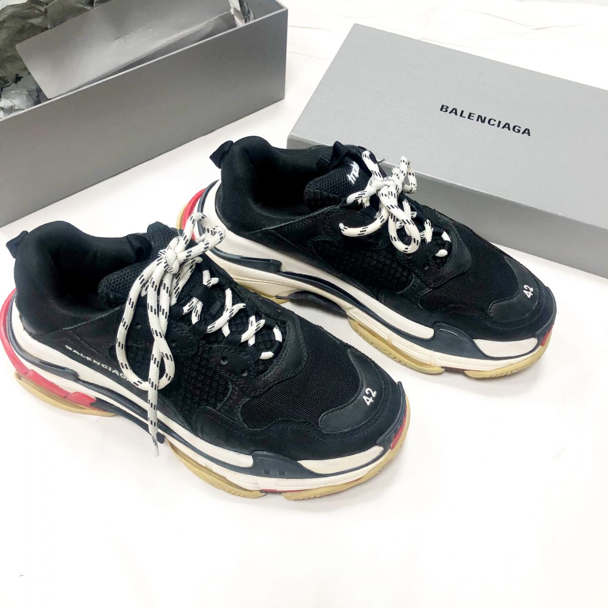 #Mechtamen

Кроссовки BALENCIAGA размер 42 цена 12 524 руб