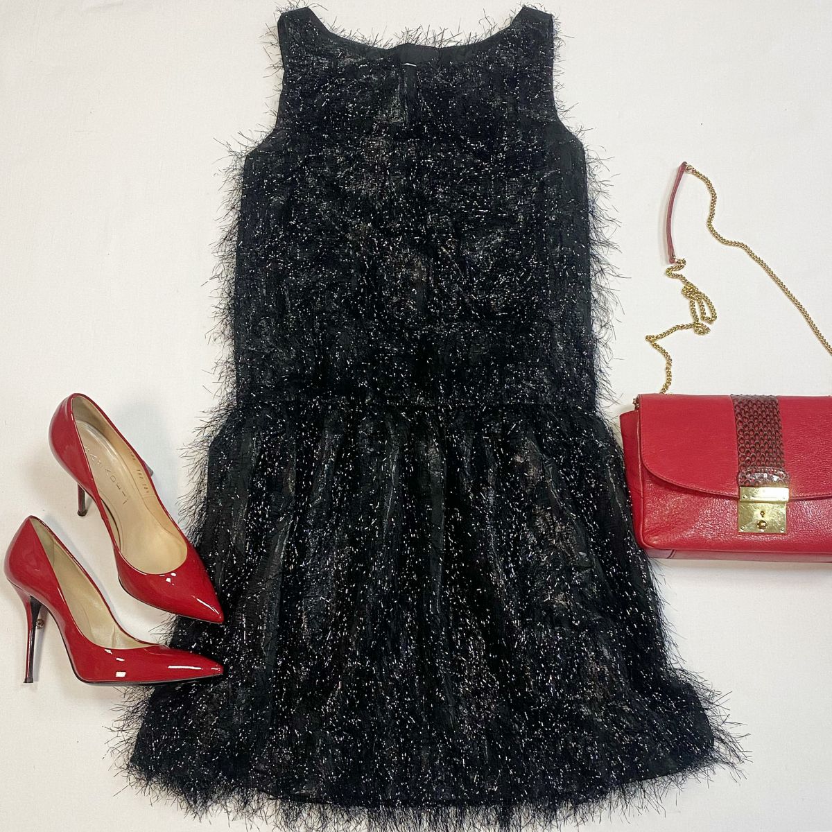 Платье/люрекс/ Moschino размер 38 цена 7 693 рубТуфли Casadei размер 38.5 цена 13 847 рубСумка Marc Jacobs