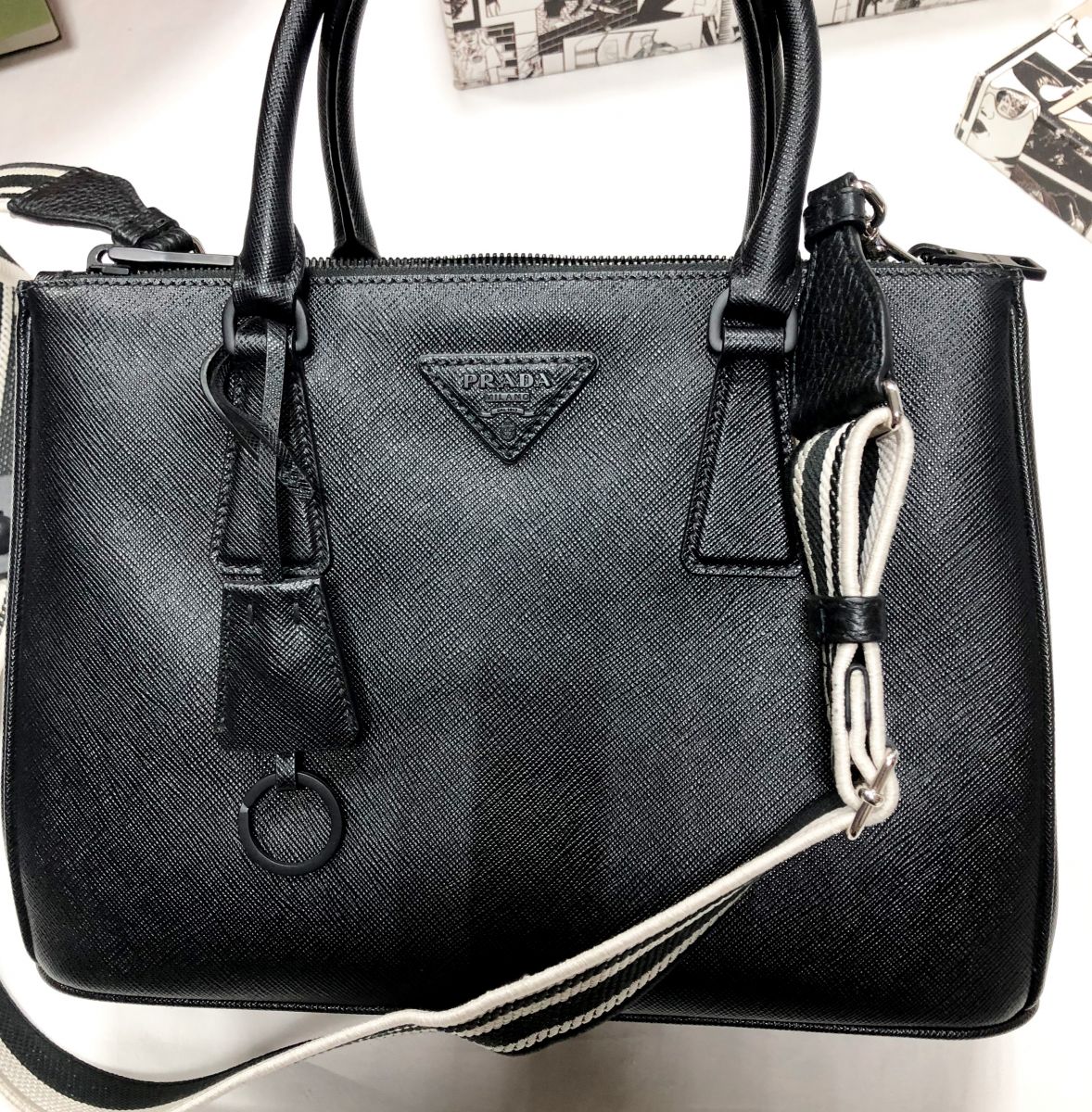 Сумка PRADA цена 156 554 руб