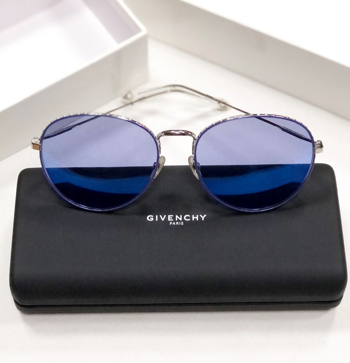 Очки Givenchy цена 7 838 руб
