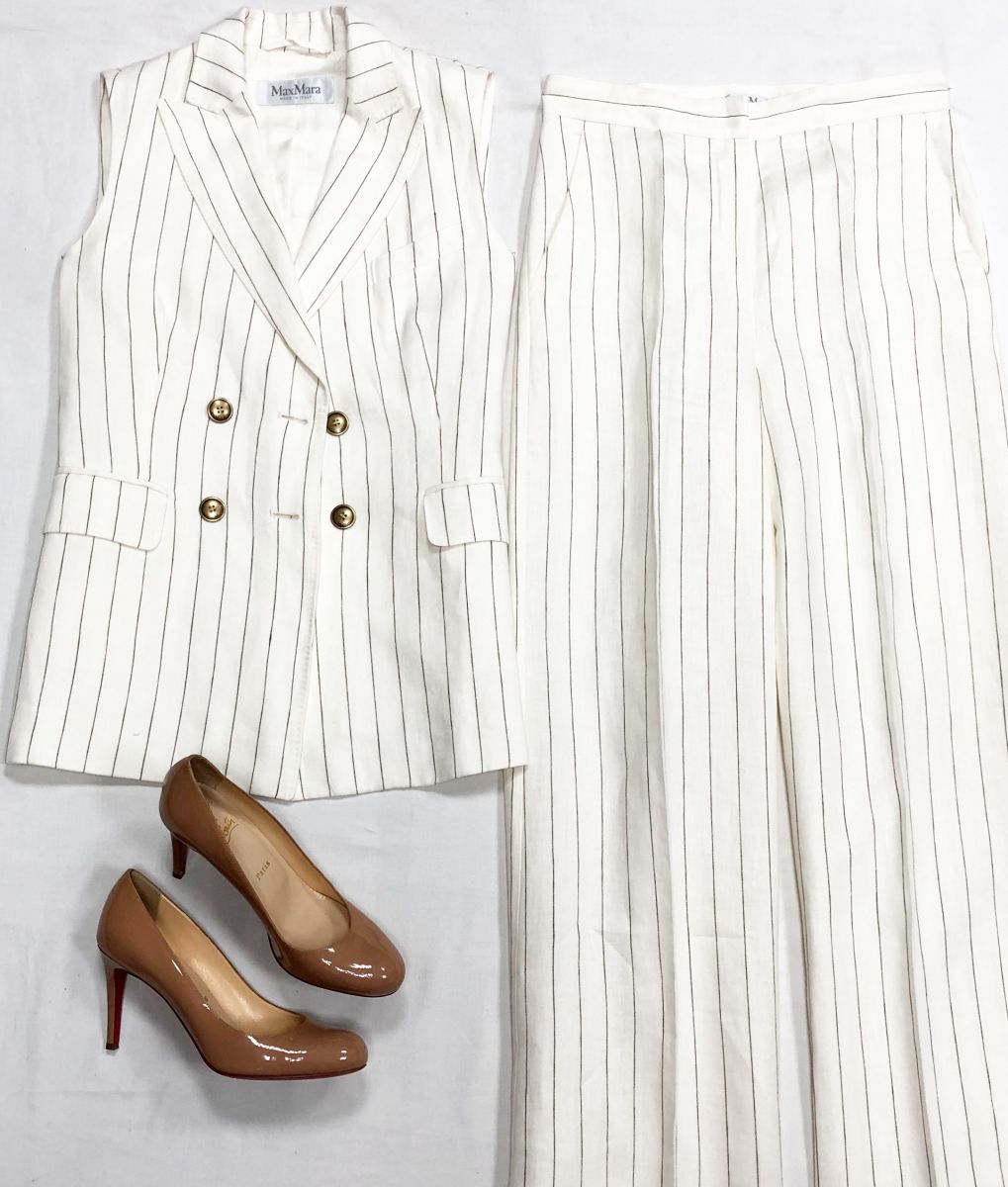 Костюм Max Mara размер 38 цена 23 483 рубТуфли LOUBOUTIN размер 38.5 цена 15 655 руб