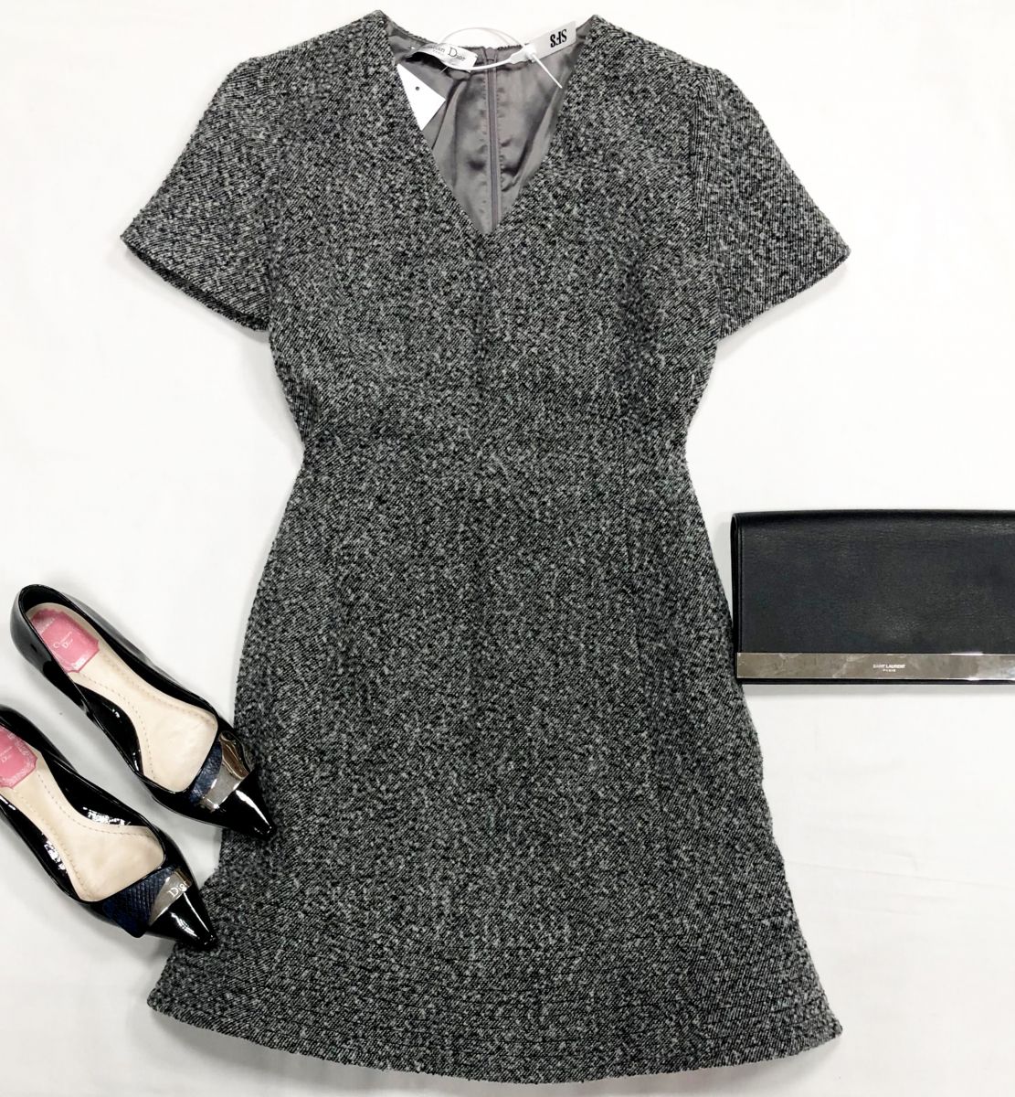 Платье Christian Dior размер 38 цена 23 078 рубБалетки Christian Dior размер 37 цена 9 231 рубКлатч Saint Laurent
