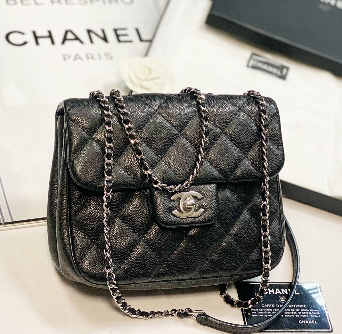 Сумка Chanel размер 20/17 цена 138 463 руб / карточка /