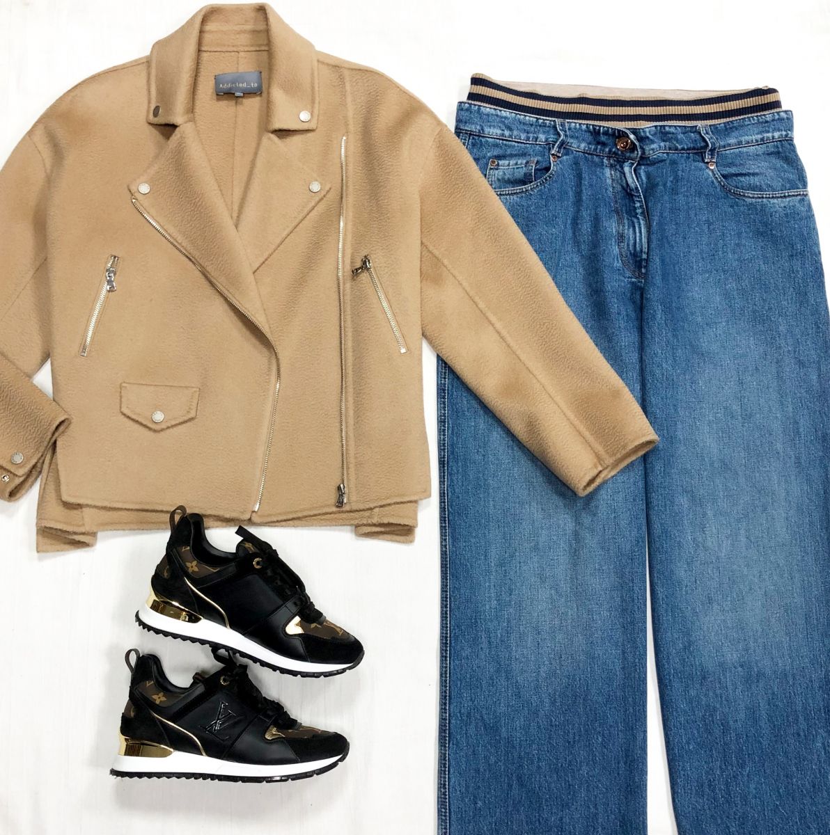 Джинсы размер 48 цена 23 483 руб
Куртка Addicted размер S цена 23 483 руб
Кроссовки Louis Vuitton размер 38 цена 31 310 руб