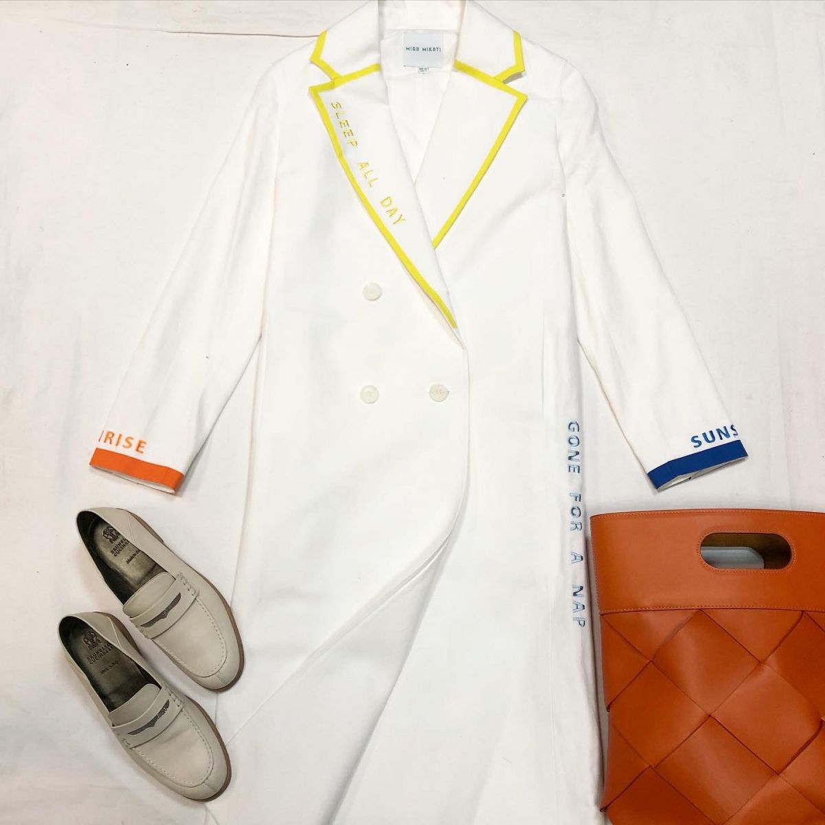 Пальто MIRA MIKATI размер 36/4 цена 23 078 руб Сумка BOTTEGA VENETA