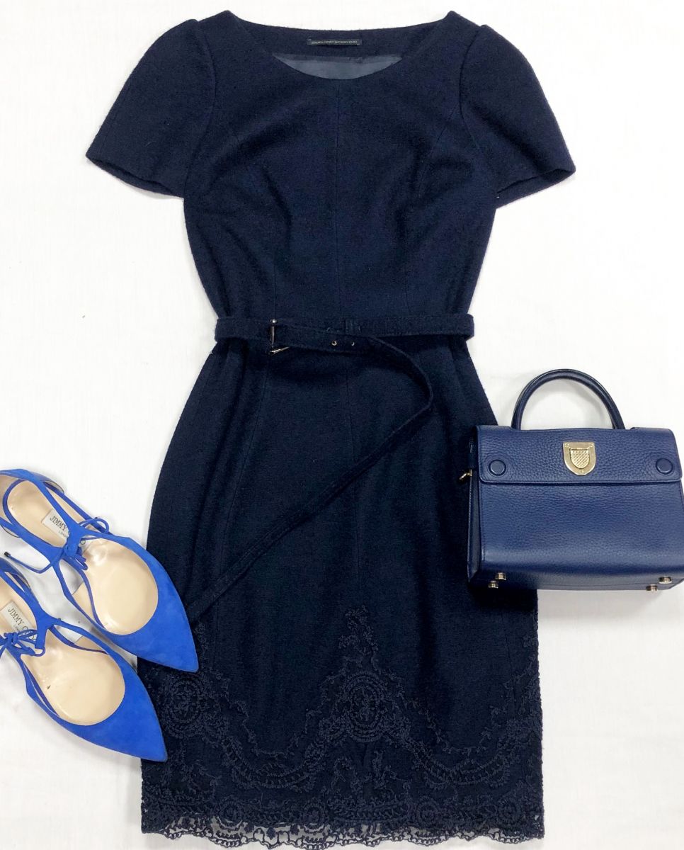 Платье/ шитье/ ERMANNO SCERVINO размер 40 цена 23 483 руб
Балетки Jimmy Choo размер 40 цена 15 655 руб
Сумка Christian Dior