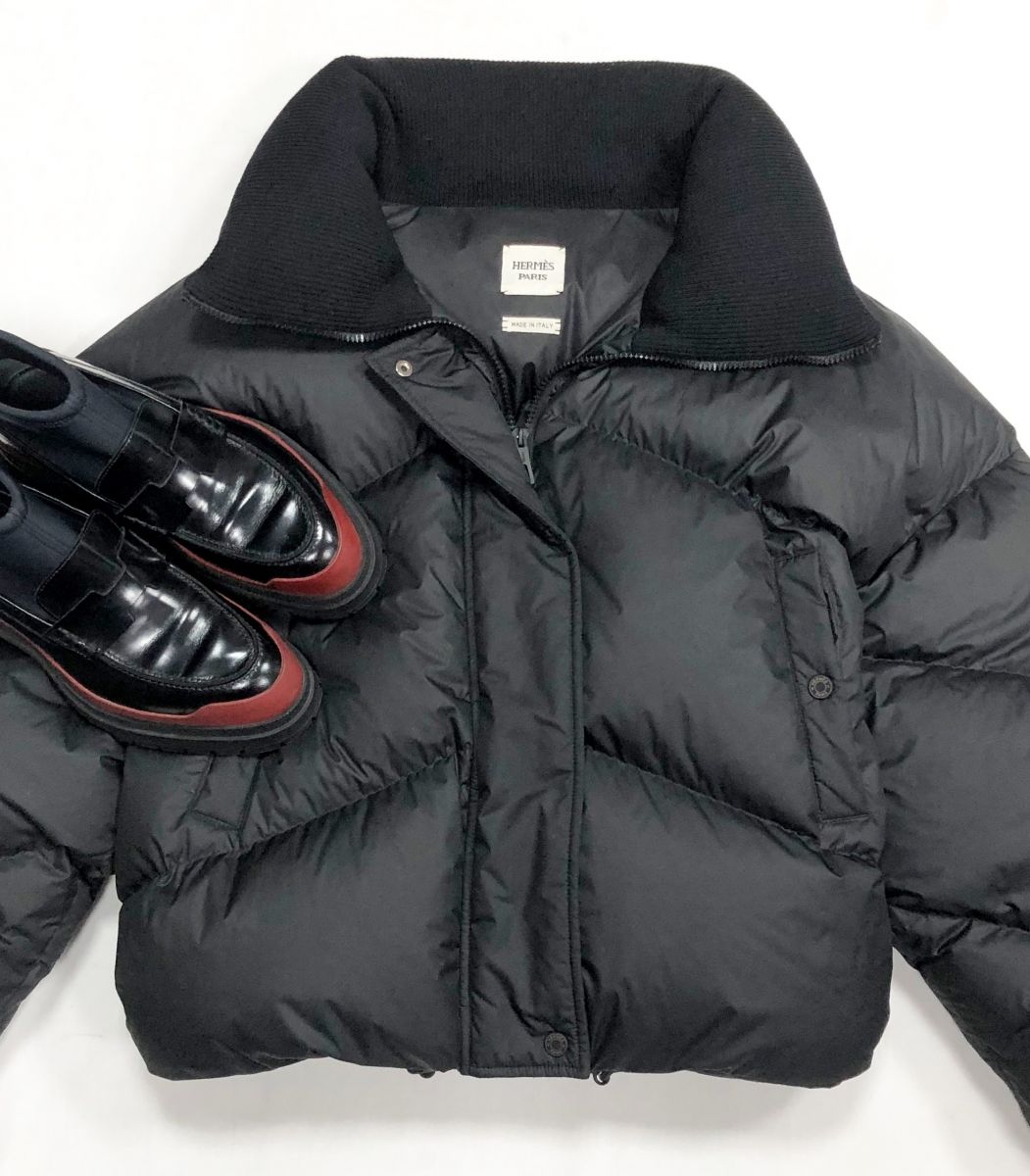 Пуховик Hermes размер 44 цена 250 480 руб
Ботинки Hermes размер 38 цена 62 620 руб